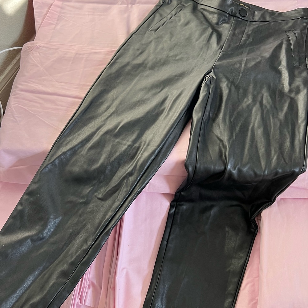 🩶BLACK LEATHER PANTS